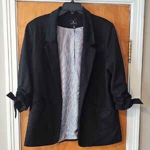 Jules & Leopold Black Women's Blazer with Striped Lining